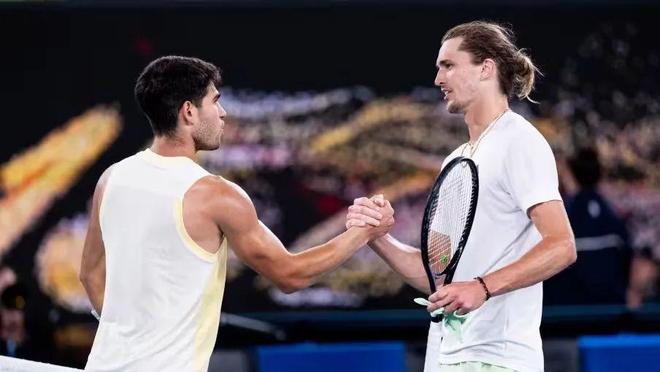 载着巨大的 载着巨大的