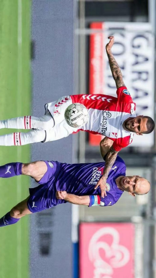 其管理层的 其管理层的