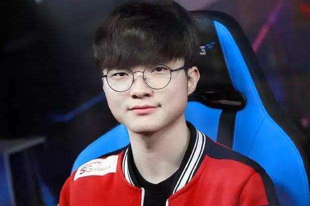 德容的续约 德容的续约